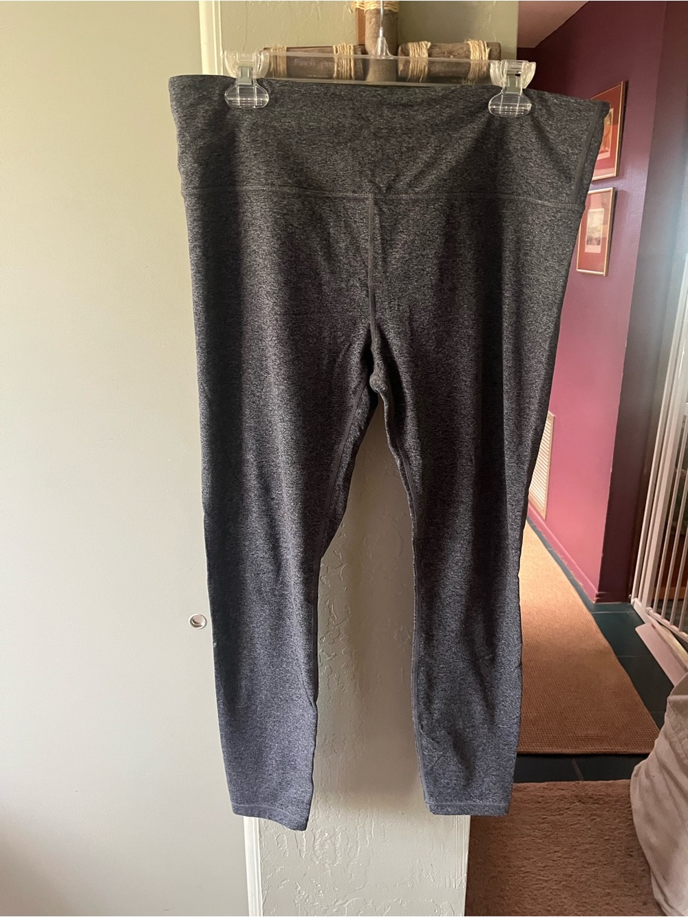 Athleta women’s  XL Charcoal Gray Active Leggings